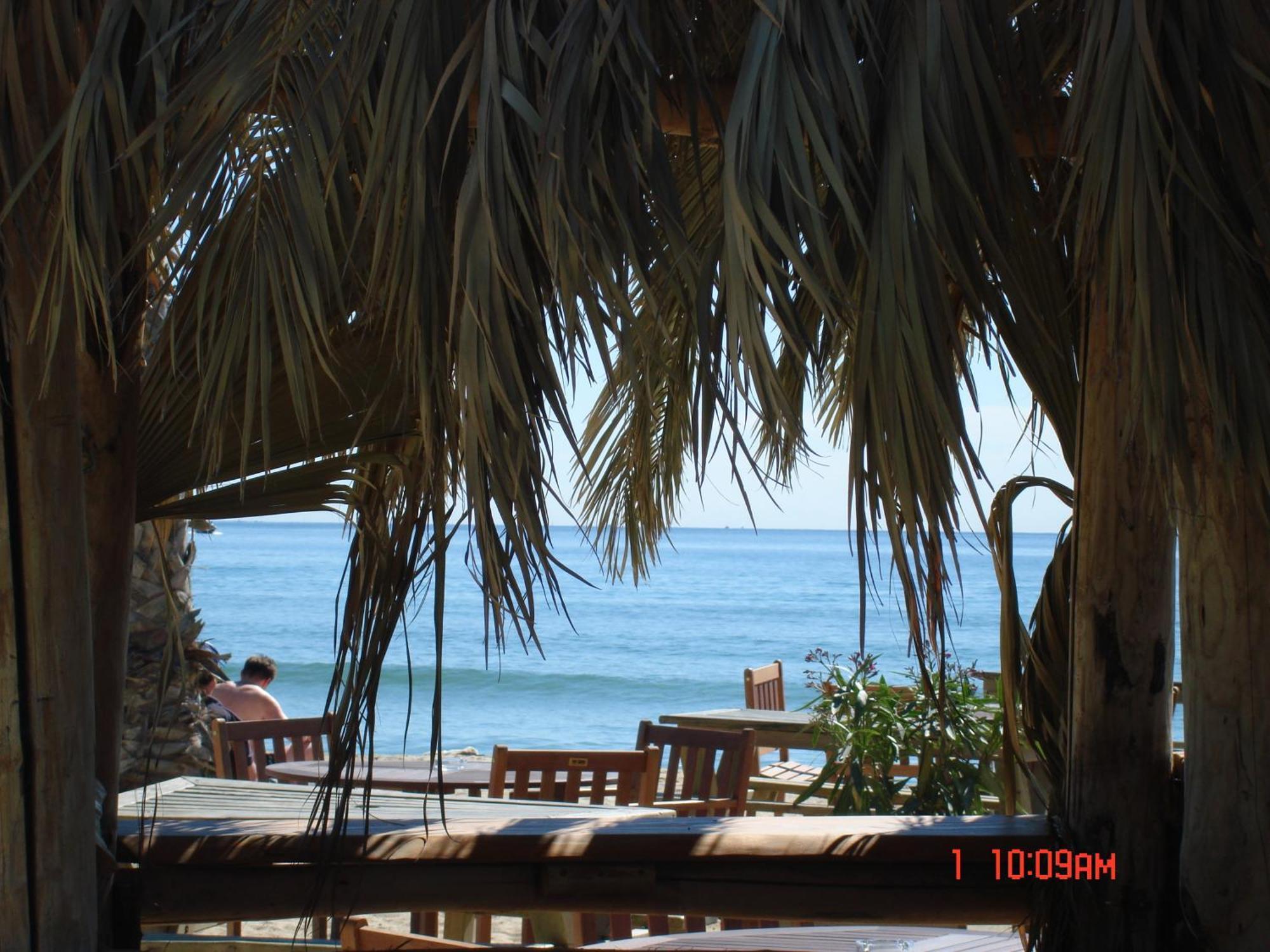 Vic'S Land Holidays กรีโมด์ ภายนอก รูปภาพ